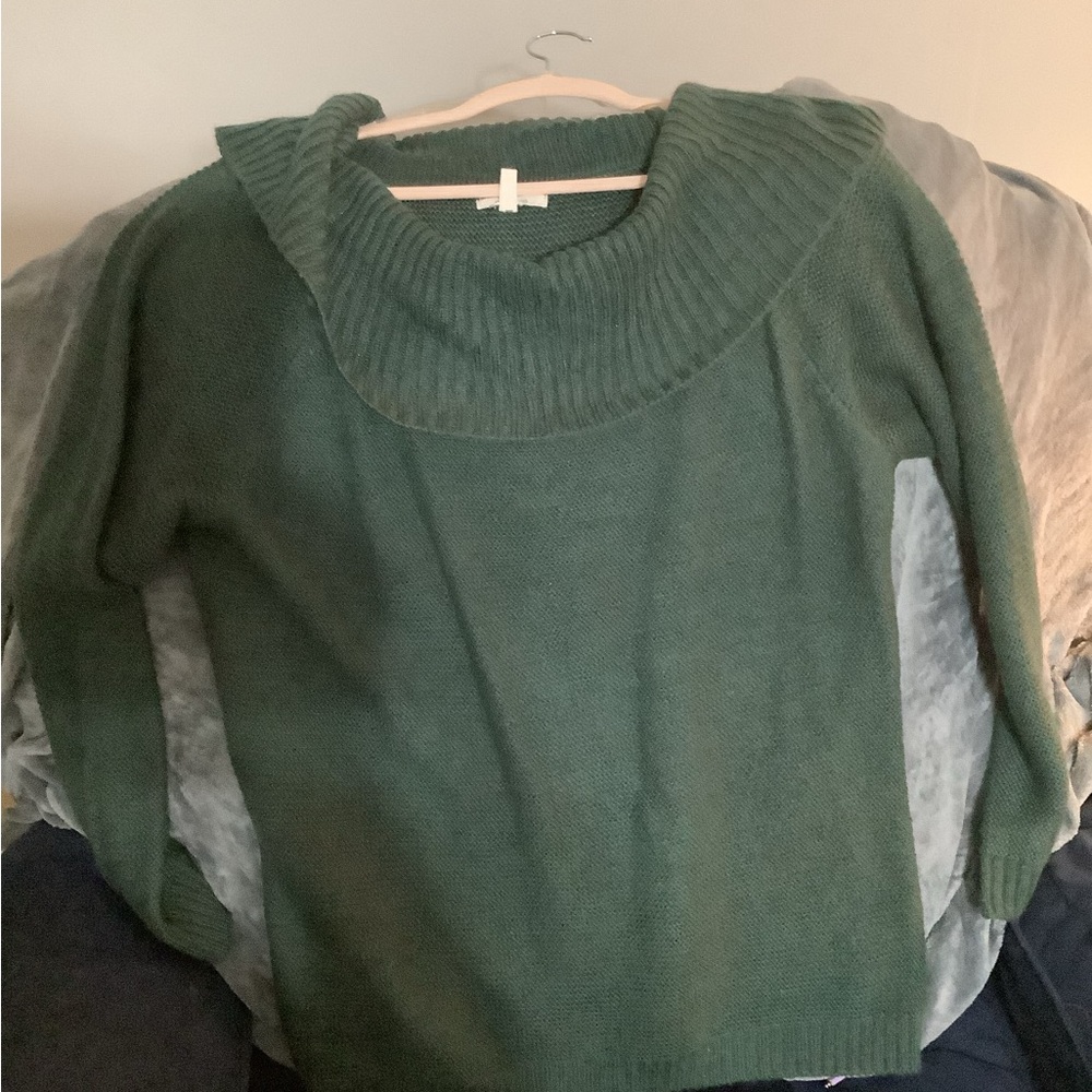 Large neck xxl green sweater